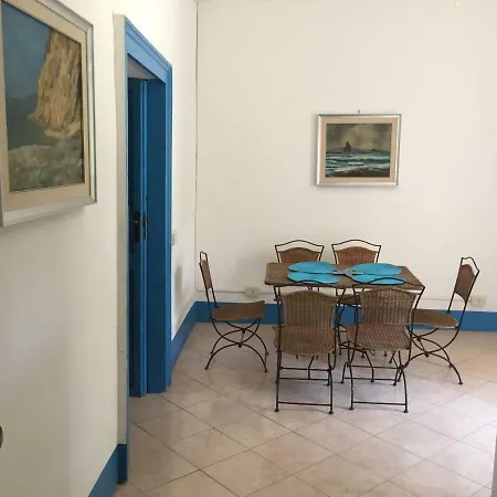 In Un'isola Da Sogno *